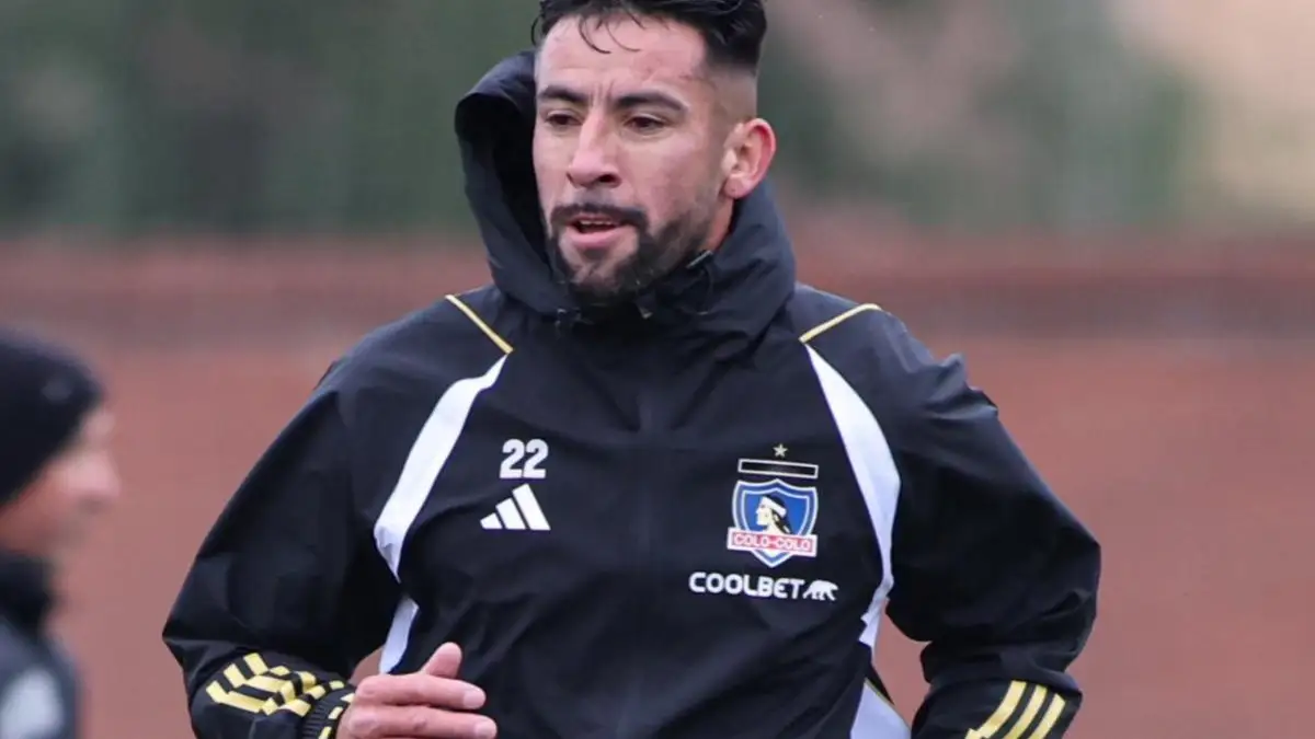 Mauricio Isla entrenando con Colo-Colo.