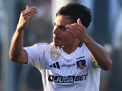 «Creo que tiene la…»: Entorno de Vicente Pizarro envía recado ante su posible salida de Colo-Colo