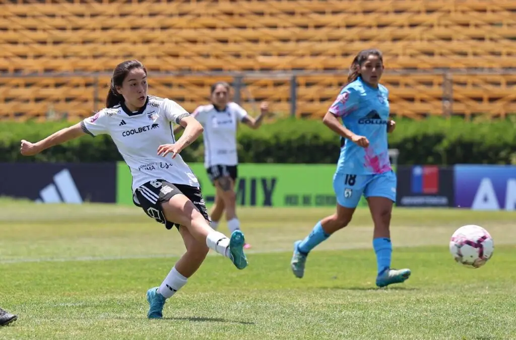Colo-Colo derrotó a Deportes Iquique.