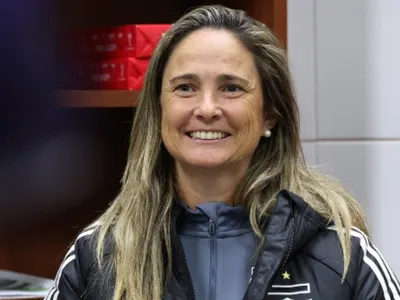 «Está espectacular»: Tatiele Silveira aprobó el estado de la cancha del Estadio Monumental