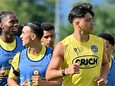 Damián Pizarro sorprende como titular en la primera formación de Udinese para la temporada 25/26