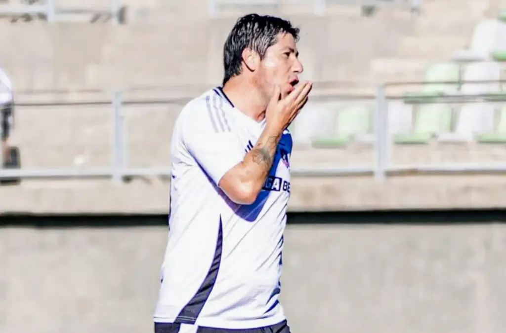 Rodolfo Madrid, Jaime Valdés, Manuel Neira y Gonzalo Fierro anotaron los cuatro goles de Colo-Colo.