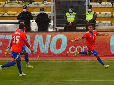 Alexis Sánchez buscará ingresar al histórico podio de los goleadores de las Eliminatorias