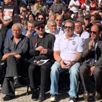 [VIDEO] Sigue la conmemoración: Con el himno de Colo-Colo en vivo fue la romería en el Cementerio General
