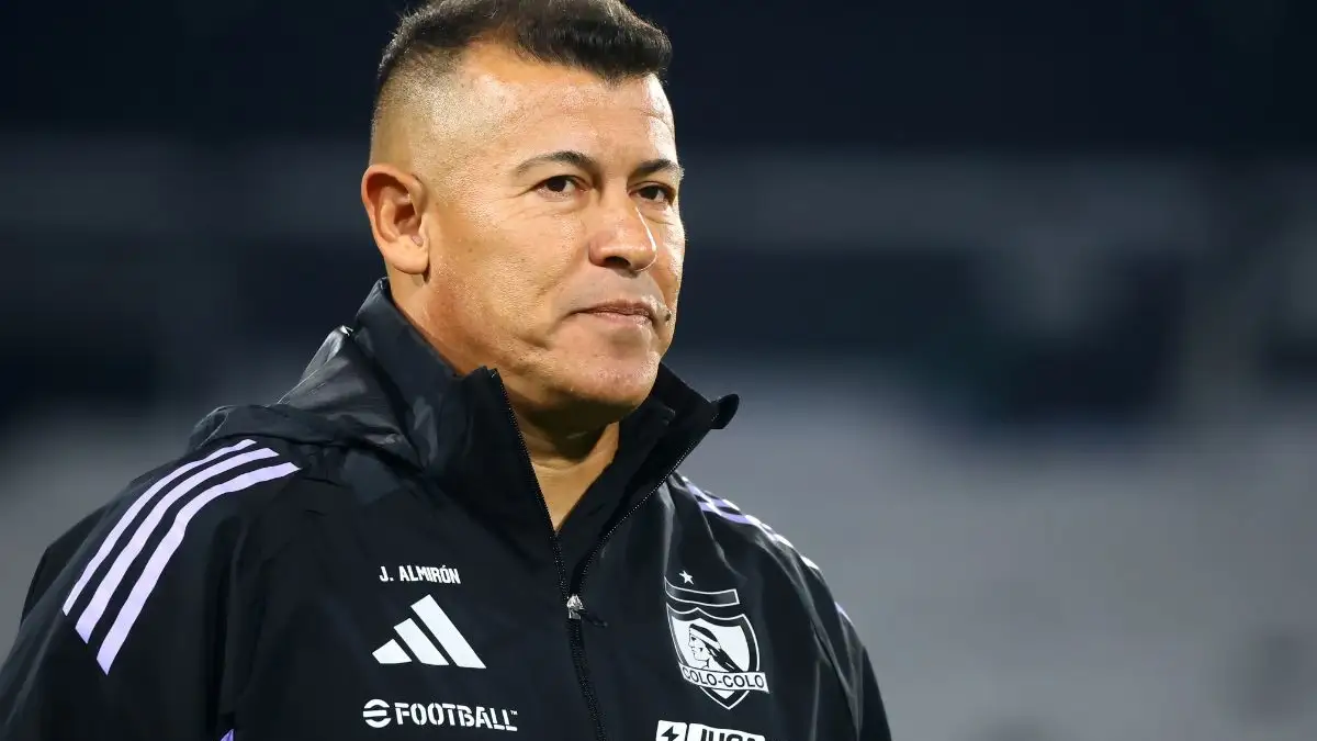Jorge Almirón arriesga recibir una nueva fecha de suspensión.