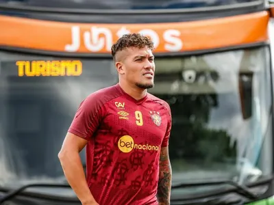 ¿Vuelve a Colo-Colo? La situación actual de Javier Parraguez tras finalizar su préstamo en Brasil