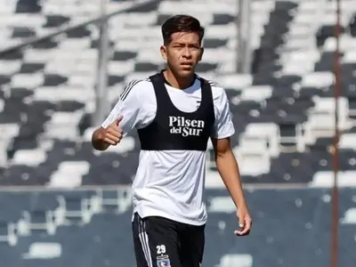 Increíble, pero cierto: La absurda contraoferta de Colo-Colo al agente de Ervin Vaca que lo aleja de Pedrero