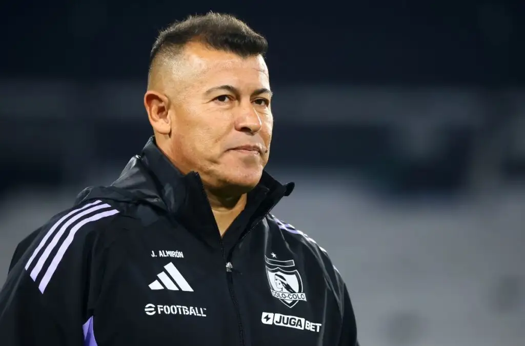 Jorge Almirón arriesga recibir una nueva fecha de suspensión.