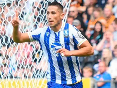 Amargo desenlace: Revive el golazo de Juan Delgado en la dura derrota del Sheffield Wednesday en la Championship