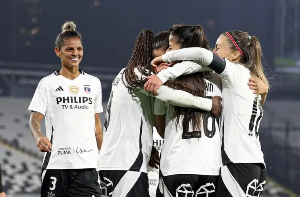 Colo-Colo es líder de la Liga Femenina.