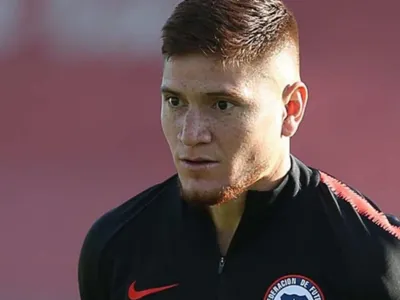 «Me hubiese gustado»: Leonardo Gil sorprende y exige mediocampo colocolino para la Selección Chilena