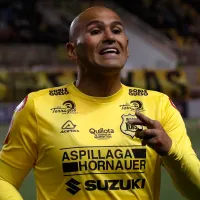 Superó a una leyenda de Colo-Colo: Humberto Suazo sigue escalando en la historia del fútbol chileno