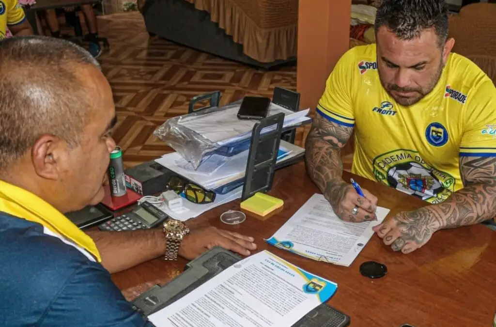 Cristian Bogado es nuevo jugador de Carlos Stein.