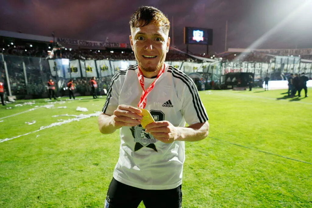 Leonardo Gil celebrando la obtención de la estrella 33.
