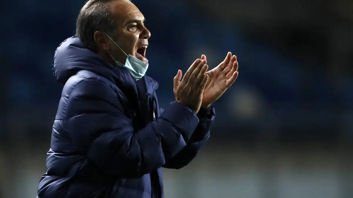Futbol, Chile vs Bolivia. Partido amistoso 2021. El entrenador de la seleccion chilena Martin Lasarte es fotografiado durante el partido amistoso contra Bolivia disputado en el estadio El Teniente de Rancagua, Chile. 26/03/2021 Andres Pina/Photosport Football, Chile vs Bolivia. 2021 Friendly match. Chile’s coach Martin Lasarte is pictured during the friendly match against Bolivia held at the El Teniente stadium in Rancagua, Chile. 26/03/2021 Andres Pina/Photosport