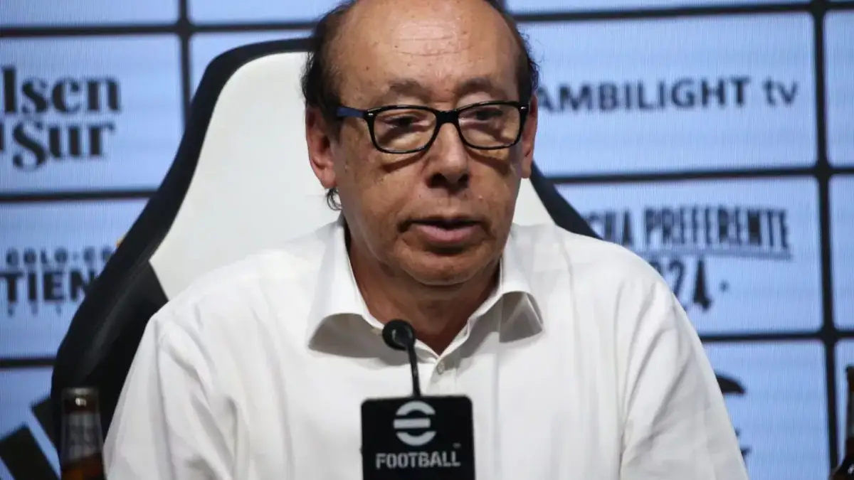 Alfredo Stöhwing lleva dos años como presidente de Colo-Colo