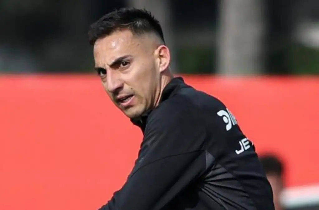 Javier Correa podría debutar con Colo-Colo.