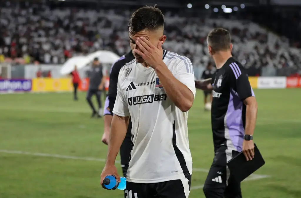 Colo-Colo no pudo ganar en su debut oficial de la temporada 2025.