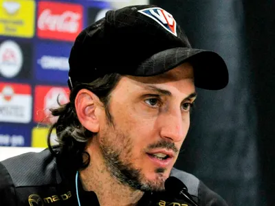 Tema zanjado: Luis Zubeldía tomó una decisión ante oferta de Colo-Colo