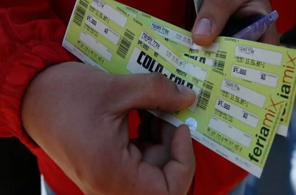 Los hinchas de Colo-Colo reclamaron por el precio de las entradas.