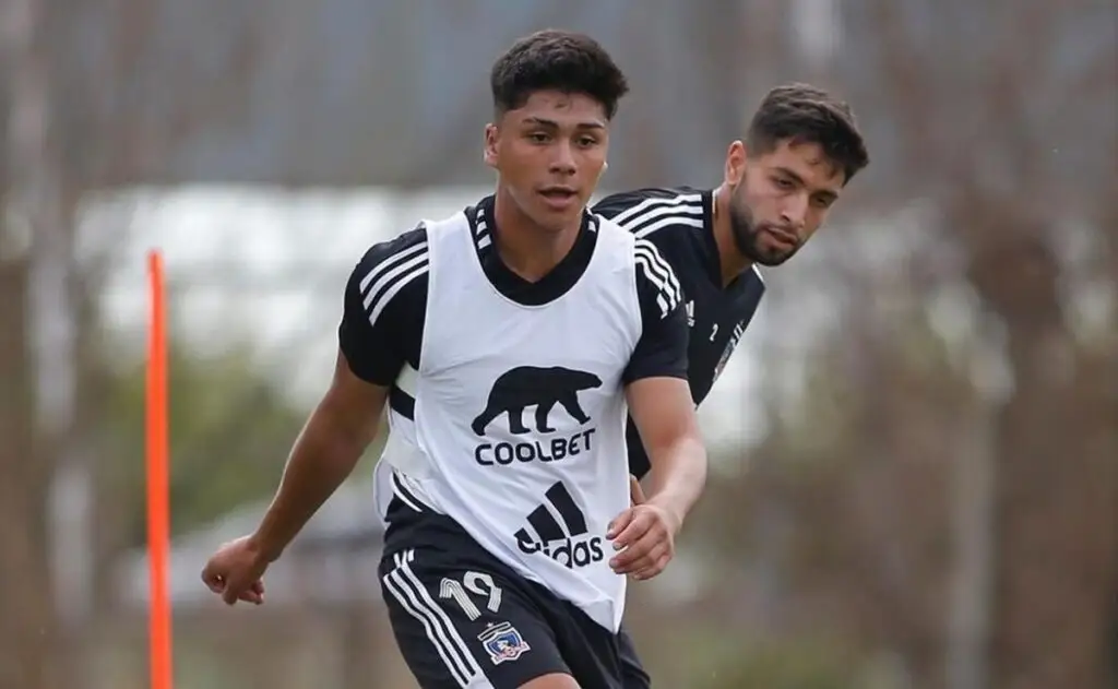 El plantel de Colo-Colo tendrá que entrenar este jueves.