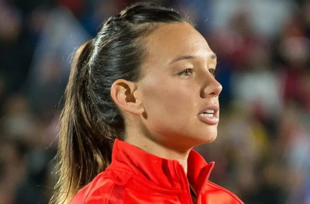‘Tiane’ Endler anunció su retiro de ‘La Roja’ femenina.
