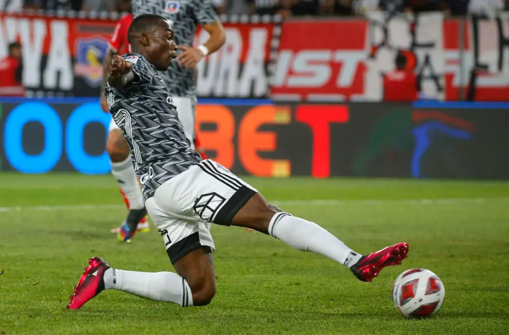Fabián Castillo no logró un gran cometido ante Ñublense de Chillán