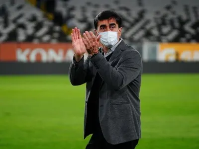 Gustavo Quinteros se rindió ante figura de Colo-Colo antes de viajar a Argentina