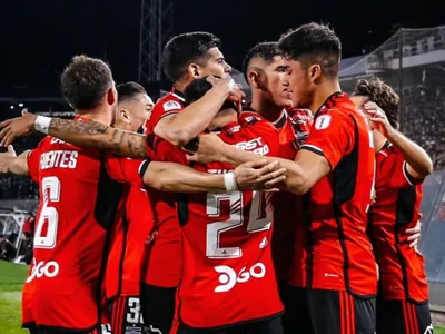 «Se adueñó del mediocampo»: Fue duramente criticado en Colo-Colo y hoy es figura en Argentina