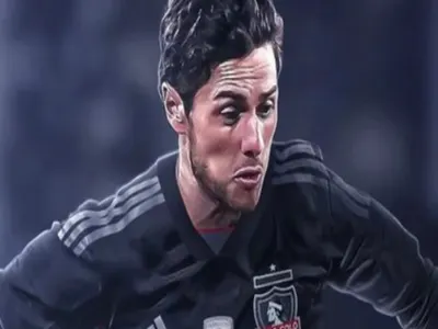 ¿Verán esto desde Adidas? La aplaudida camiseta de Colo-Colo creada por conocido diseñador gráfico