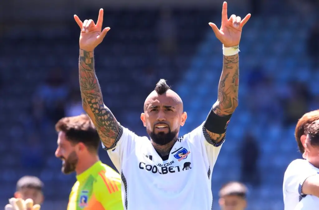 Arturo VIdal afirmó estar disponible para el duelo frente a Everton.