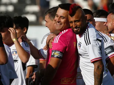 [VIDEO] El emotivo saludo de Justo Villar por el aniversario 98 de Colo Colo: «Gracias por hacerme sentir como en casa»