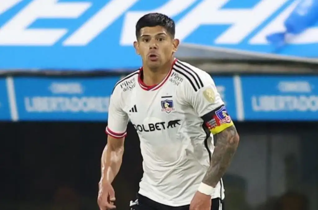 Esteban Pavez es el capitán de Colo-Colo desde la temporada 2023.