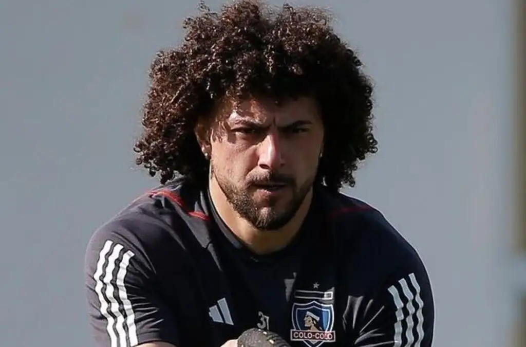 Maximiliano Falcón podría partir de Colo-Colo.