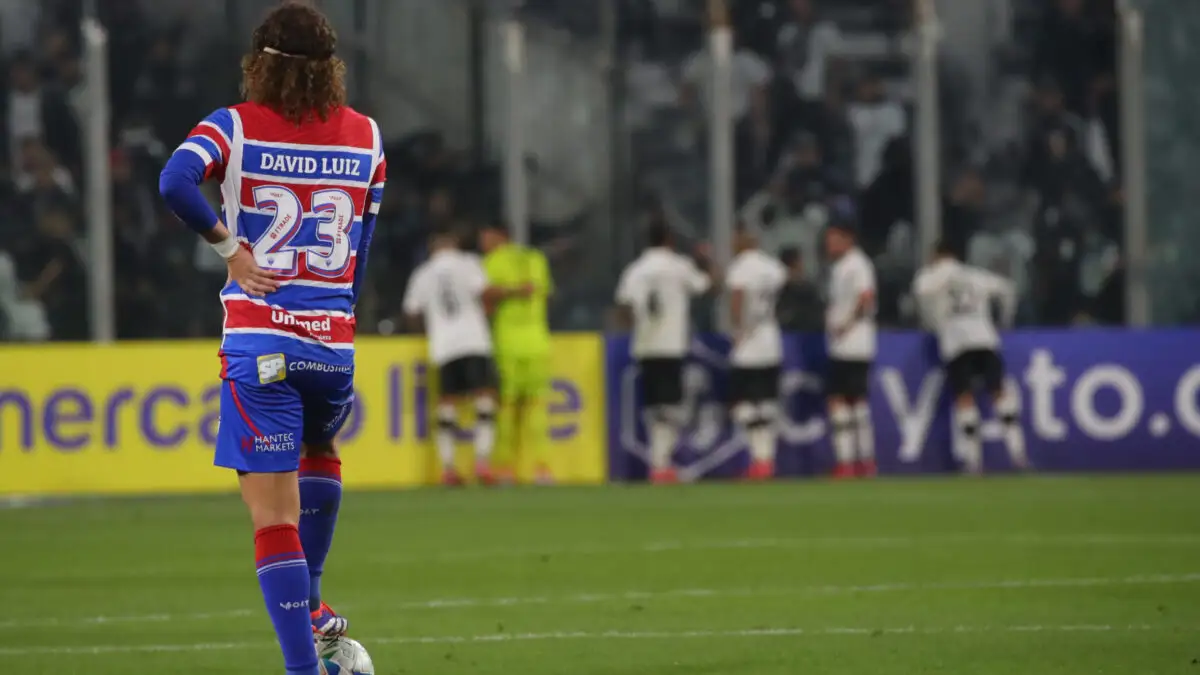Los hinchas de Colo-Colo en Brasil no podrán asistir al partido frente a Fortaleza.