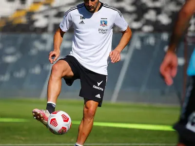 Gustavo Quinteros y el fallido traspaso de Blandi: «Él decidió continuar en Colo-Colo»