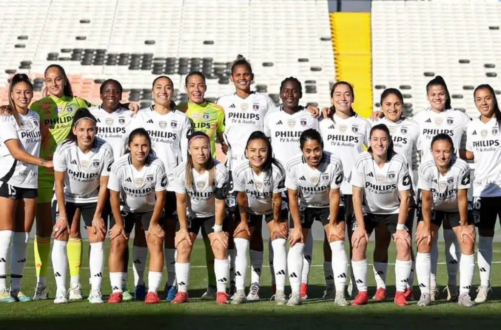 Colo-Colo se prepara para disputar la Copa Libertadores 2025.