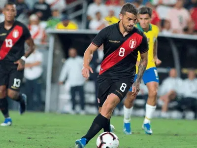 [VIDEO] La tercera es la vencida: Gabriel Costa provocó risas en la concentración peruana