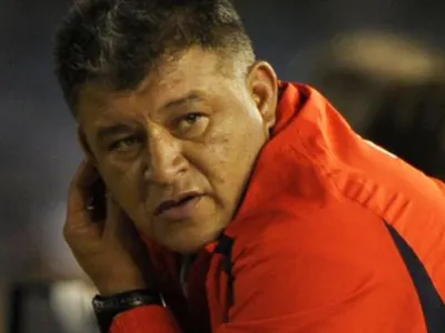 Claudio Borghi no tuvo piedad y barrió con humilde gesto que realizó integrante de Coquimbo a Colo-Colo