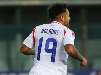 Es pura felicidad: La gran noticia que recibió Marcos Bolados tras anotar en triunfo de La Roja