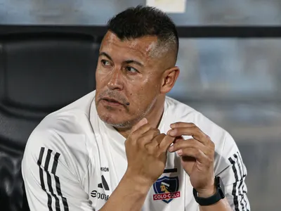 ¡Portazo a Colo-Colo! Se cayó otro posible refuerzo que había sido pedido por Jorge Almirón