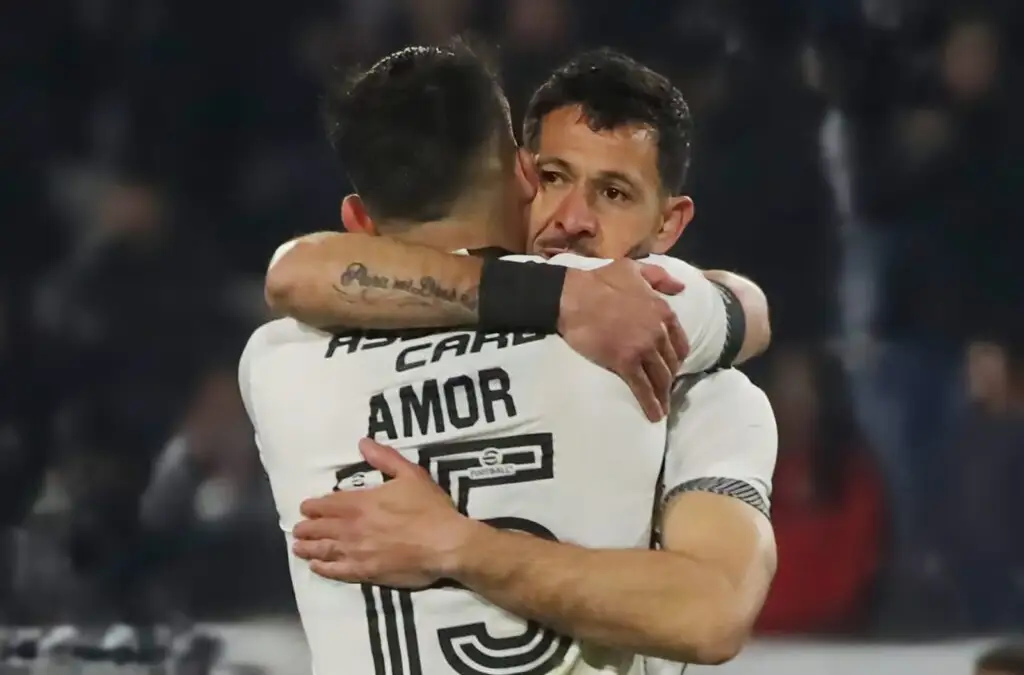 Colo-Colo está en búsqueda de un nuevo defensor.