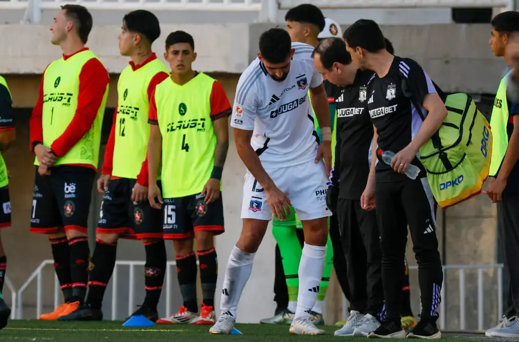 Emiliano Amor quedó con molestias en su rodilla tras el duelo frente a Deportes Limache.