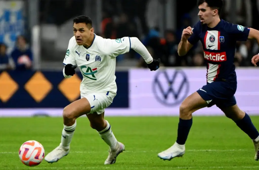 Alexis Sánchez recibió elogios en la antesala del partido entre Olympique de Marsella y París Saint Germain.