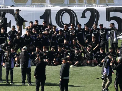 «Se desgarró»: Revelan baja de última hora de Colo-Colo para enfrentar a Universidad de Chile