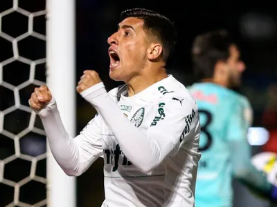 Miguel Merentiel se olvidó de Colo-Colo y está cerca de llegar a otro grande de América
