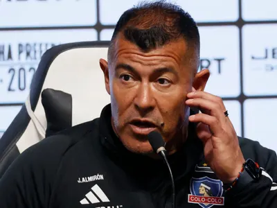 Aclaró el tema: Jorge Almirón confirma ‘reunión’ con hinchas de Colo-Colo y deja un recado sobre su futuro