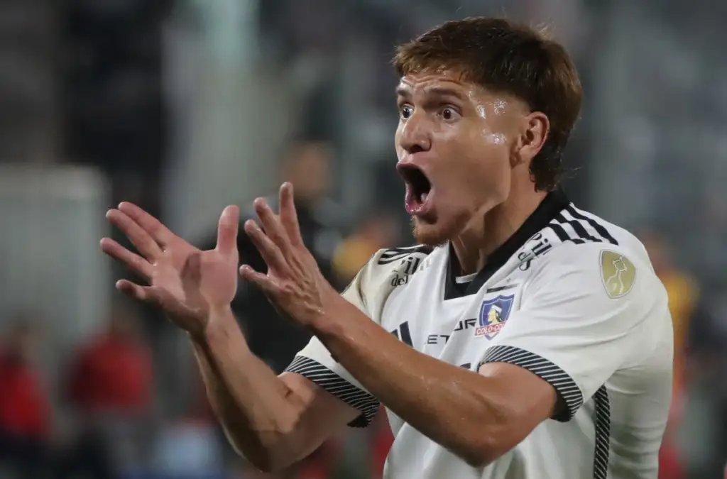 Leonardo Gil se encuentra cuestionado en Colo-Colo.