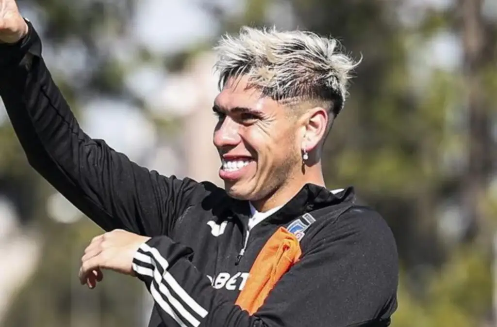 Carlos Palacios no será vendido a Boca Juniors.