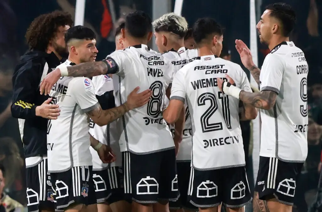 Jorge Almirón realizará tres cambios en la convocatoria de Colo-Colo.